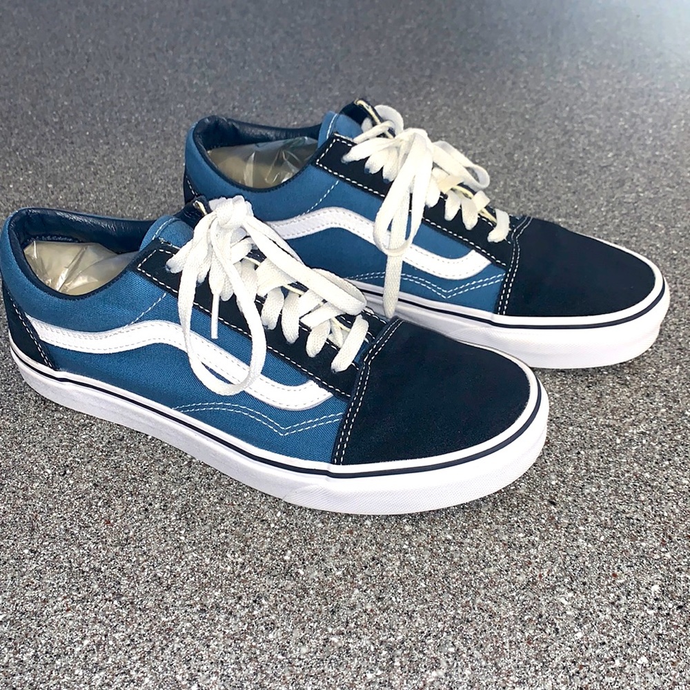 Vans old skool skater shoe size 8/9.5